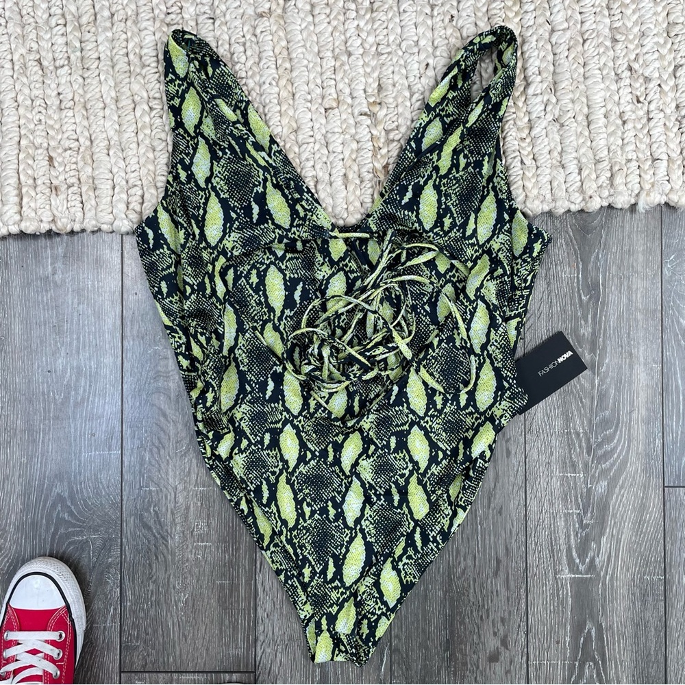 Fashion Nova One Piece Bikini lace up snake print neon 2X NEW - Picture 2 of 5